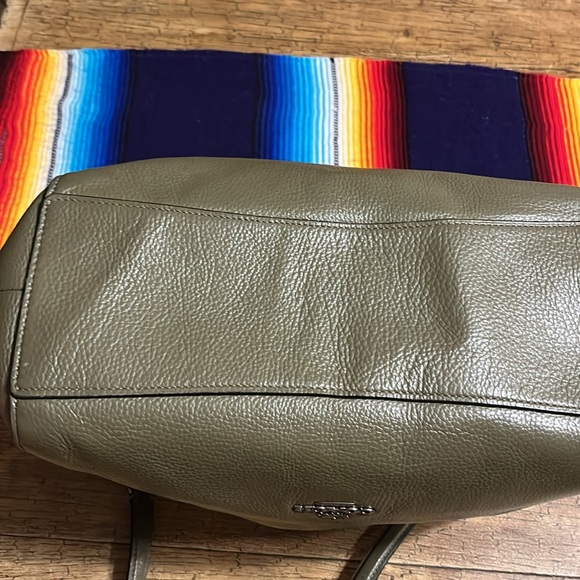 Coach Edie Leather Army Green Shoulder BAG - Picture 8 of 10